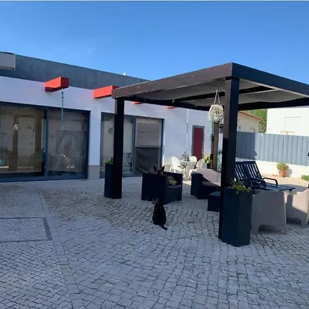 Дом отдыха Casa Do Sol Ribamar (Lourinha)